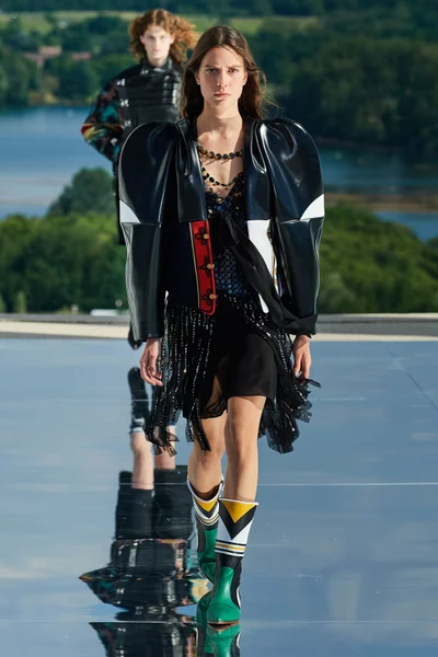 Look 43